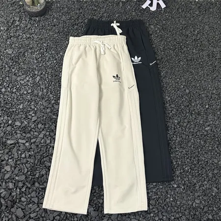 ナイキ カジュアルパンツ