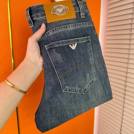 アルマーニ ジーンズ