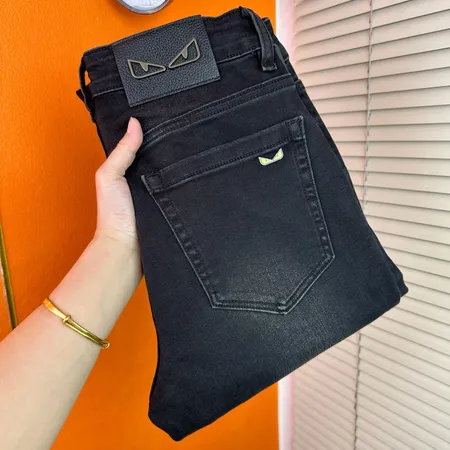 フェンディ ジーンズ