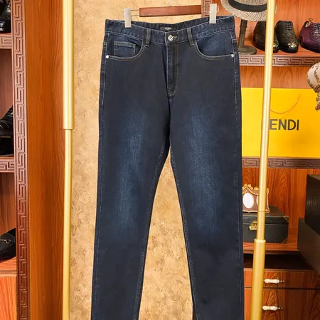 フェンディ ジーンズ