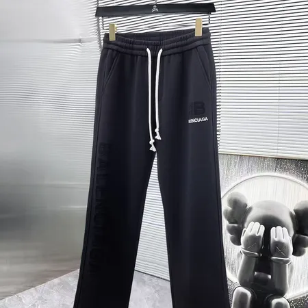 バレンシアガ カジュアルパンツ
