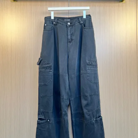 バレンシアガ ジーンズ