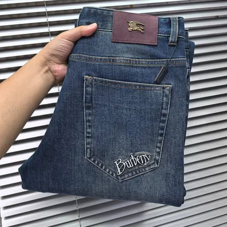 バーバリー ス ジーンズ