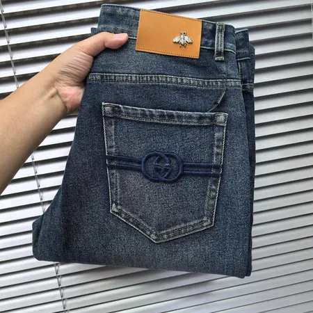 グッチ ジーンズ