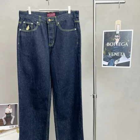 グッチ ジーンズ