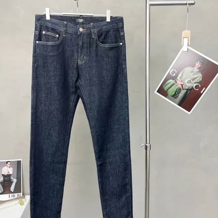 フェンディ ジーンズ