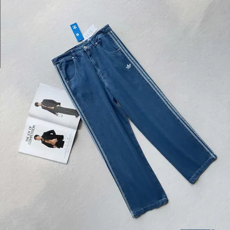 アディダス ジーンズ