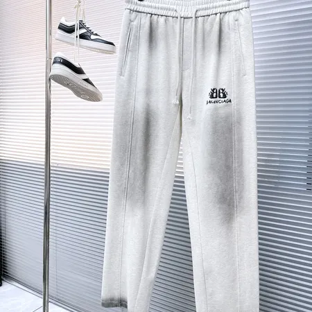 バレンシアガ カジュアルパンツ