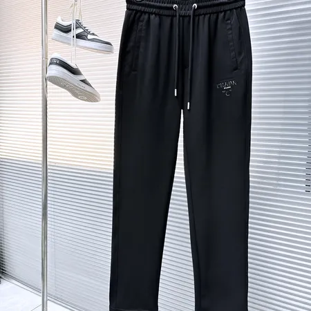 プラダ カジュアルパンツ