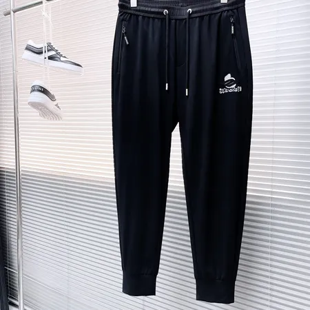 バレンシアガ カジュアルパンツ