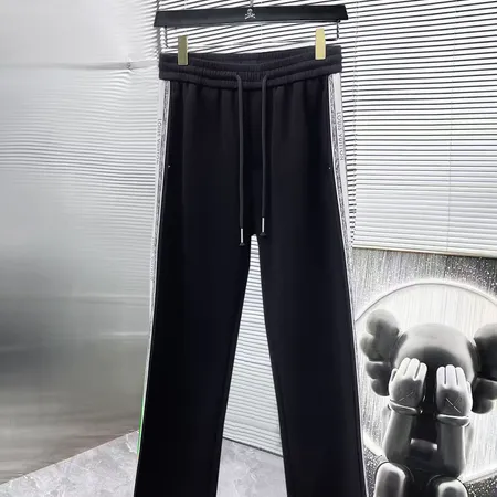 ルイヴィトン カジュアルパンツ