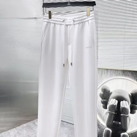 ジバンシィ カジュアルパンツ