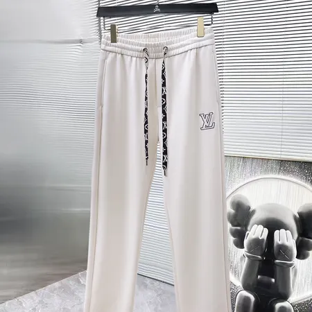 ルイヴィトン カジュアルパンツ