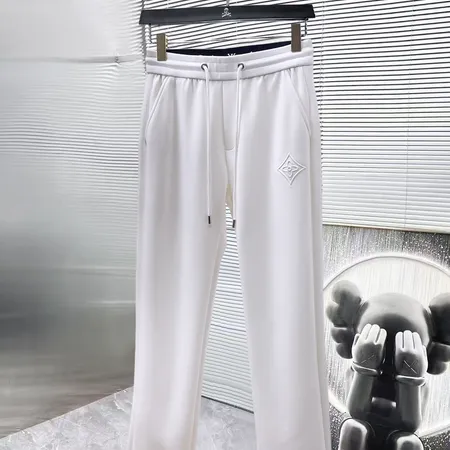 ルイヴィトン カジュアルパンツ