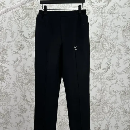 ルイヴィトン カジュアルパンツ