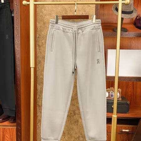 ロエベ カジュアルパンツ