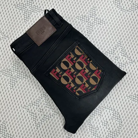 フェンディ ジーンズ