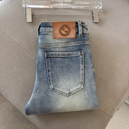 グッチ ジーンズ