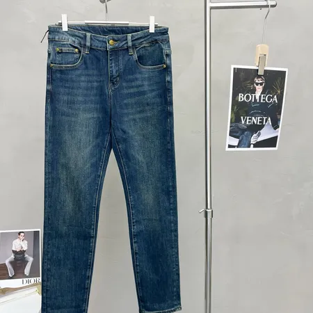 グッチ ジーンズ