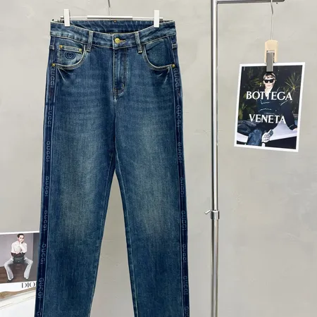 グッチ ジーンズ