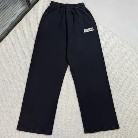 バレンシアガ カジュアルパンツ