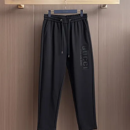 グッチ カジュアルパンツ