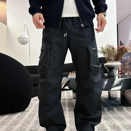 プラダ カジュアルパンツ