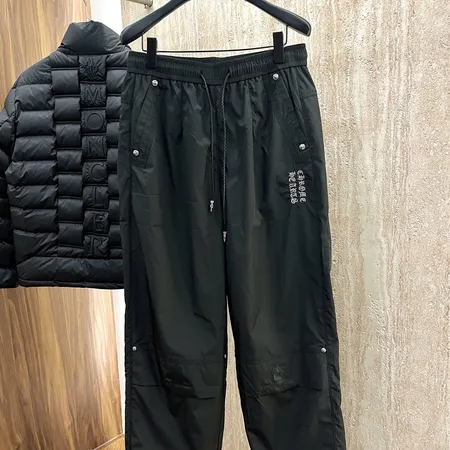 プラダ カジュアルパンツ