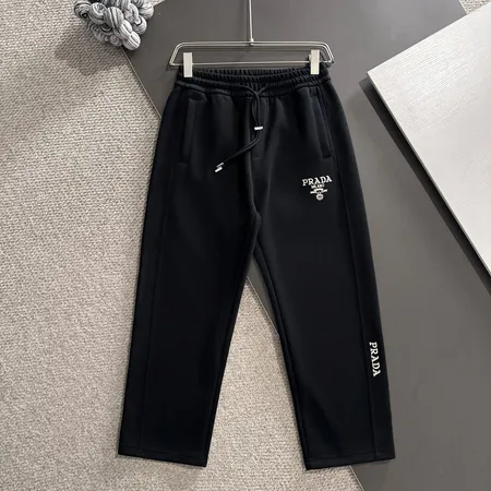 プラダ カジュアルパンツ