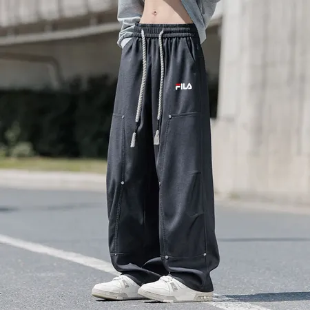 フィラ カジュアルパンツ