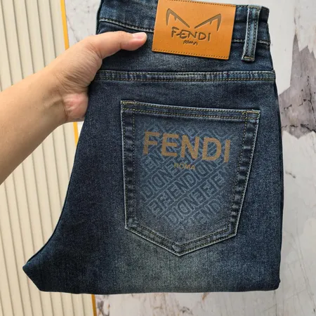 フェンディ ジーンズ