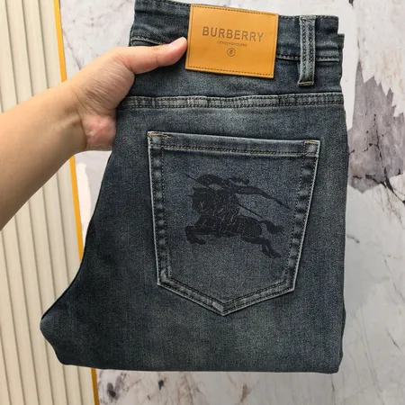 バーバリー ス ジーンズ