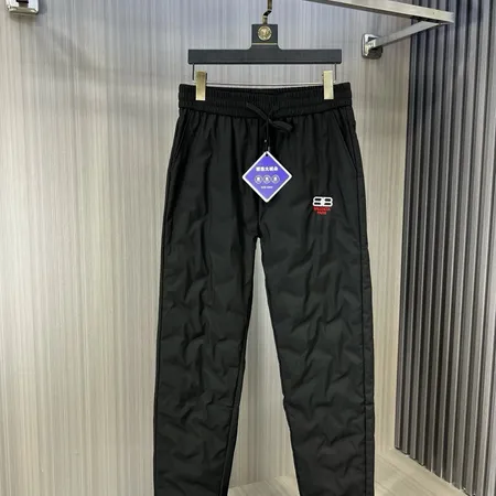 バレンシアガ カジュアルパンツ