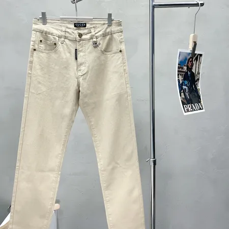 グッチ ジーンズ