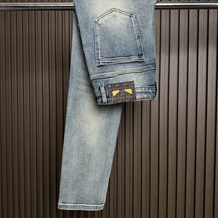 フェンディ ジーンズ