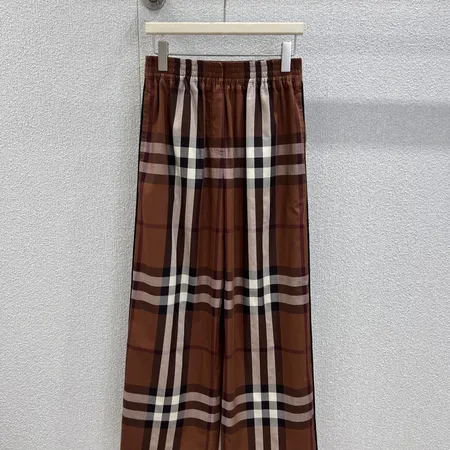 バーバリー ス カジュアルパンツ