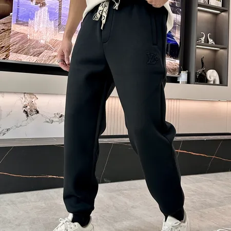 ルイヴィトン カジュアルパンツ