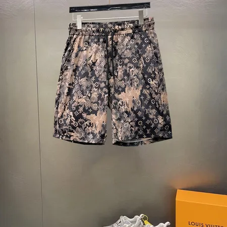 ルイヴィトン ショートパンツ
