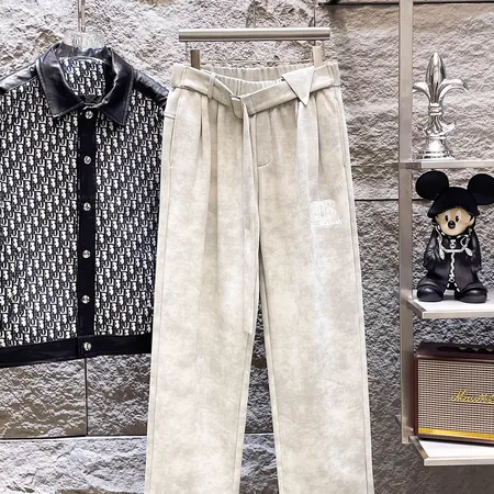 バレンシアガ カジュアルパンツ