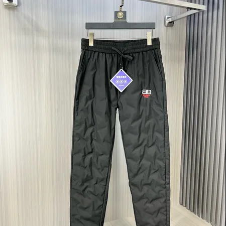 バレンシアガ カジュアルパンツ