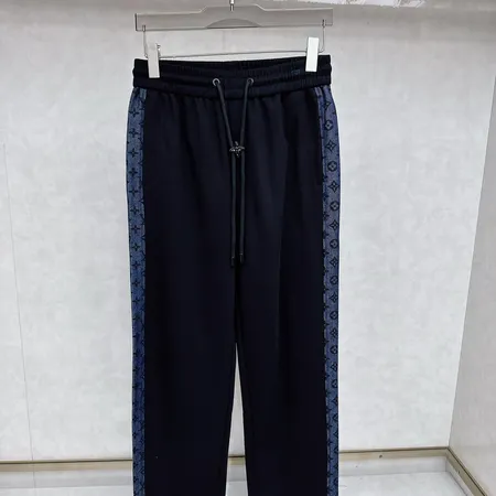 ルイヴィトン カジュアルパンツ