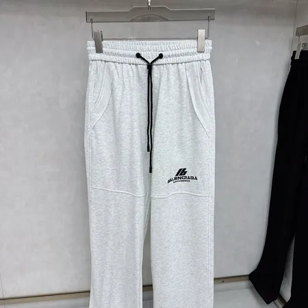 バレンシアガ カジュアルパンツ