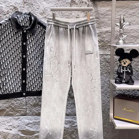 バレンシアガ カジュアルパンツ