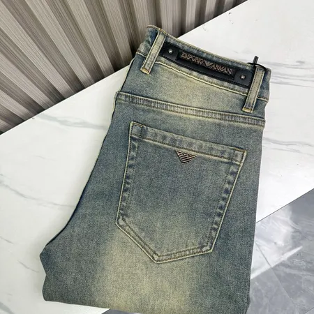 アルマーニ ジーンズ