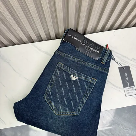 アルマーニ ジーンズ