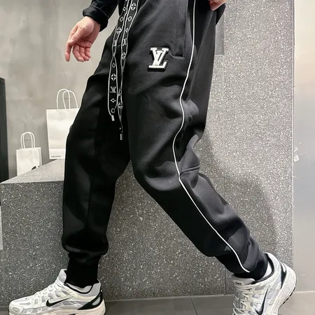 ルイヴィトン カジュアルパンツ