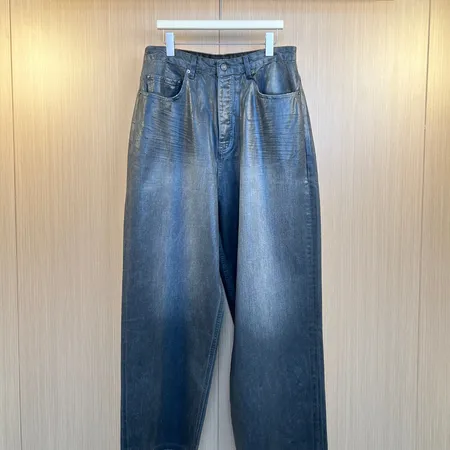 バレンシアガ ジーンズ