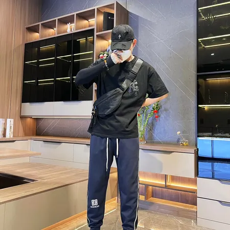 ジバンシィ カジュアルパンツ