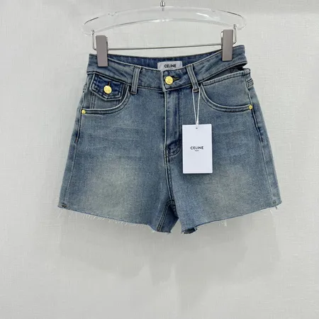 セリーヌ ショートパンツ