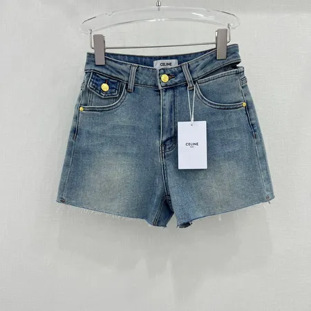 セリーヌ ショートパンツ